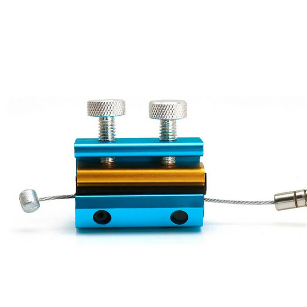 

Double Bolt Clamp Cable Lubricator Oiler MX Motorbike 40 * 27 * 17.7 Mm