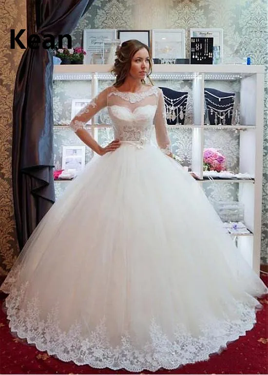 

Three Quarter Wedding Dresses Scalloped Applique Lace Up vestido De Noiva Dubai Arabic Wedding Dress Robe De Mariee Bridal Gown