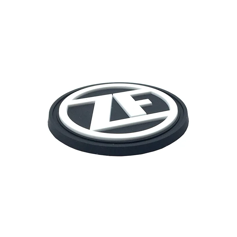 Пользовательские этикетки для одежды из ПВХ резиновые 3D логотип шитье