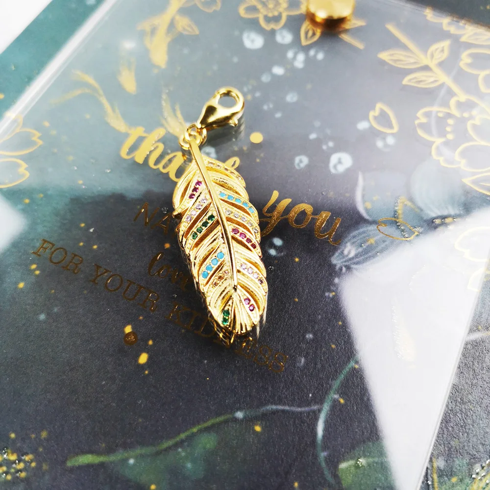 Женский браслет из серебра 925 пробы с разноцветными камнями