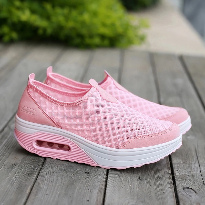 

Women's Walking Shoes Designer Air Cushion Fashion Breathable Casual Shoes Shake Platform Heighten Mesh Sneakers Slip-on