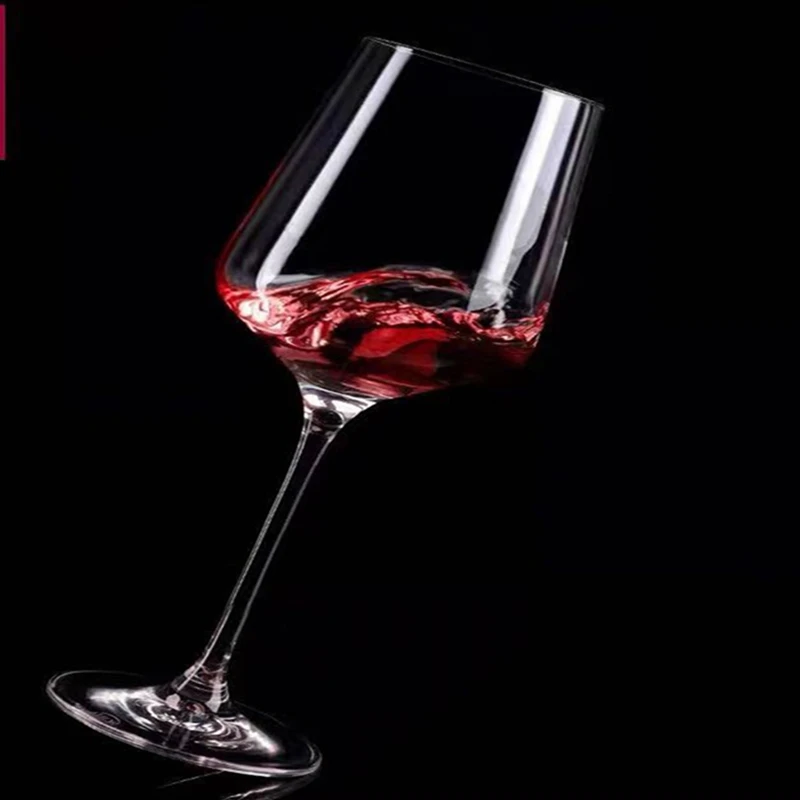 

A Tall Bordeaux Wine Glass 650 Ml