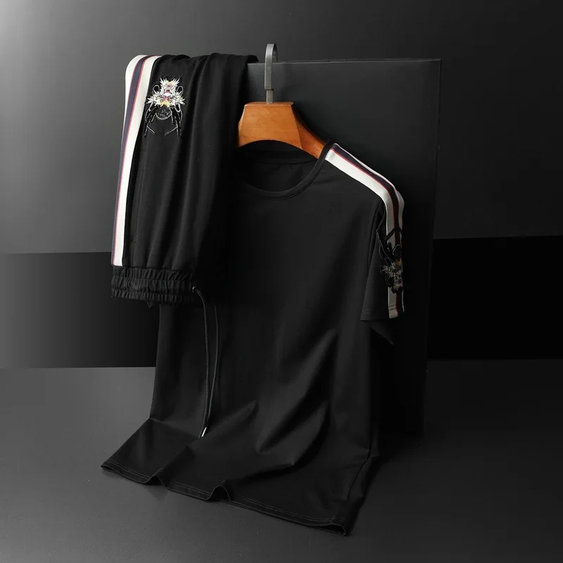 

2021 spring and autumn new product gold velvet men's hooded casual sports suit