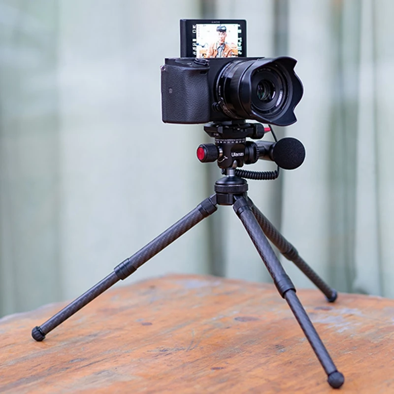 

Hot Ulanzi MT-28 Carbon Fiber Tripod Extendable Tripod with Cold Shoe 1/4 Screw Tripod for Smartphone SLR Camera