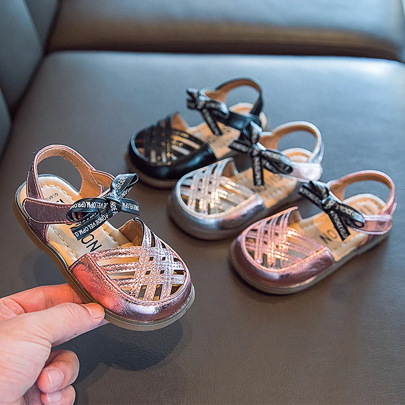 

Kids Sandals New Summer Girls Shoes Children Girls Pu Hollow Out Bowite Rubber Beach Flat Dance Sandals Baby Toddler Kids Shoes
