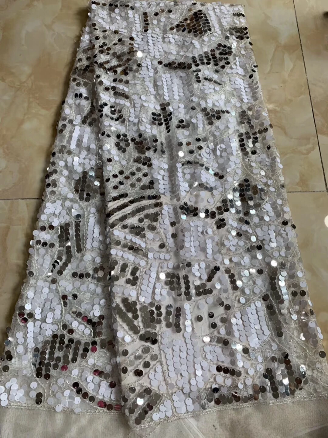 

Африканская кружевная ткань 2020, Высококачественная африканская Тюлевая кружевная ткань с блестками, французское Сетчатое кружево для женского платья, новинка, белый CD3243