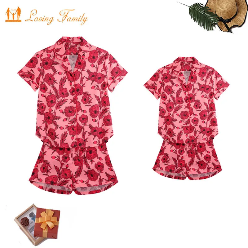 Одинаковые комплекты для семьи пижамы девочек и женщин комплект из топа шорт с