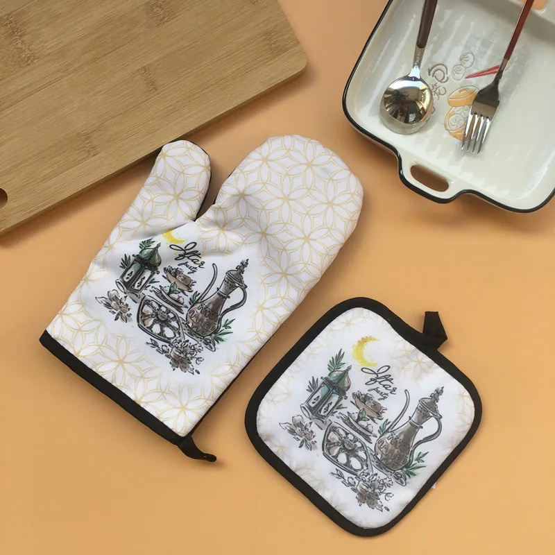 

2pc Microwave Oven Printed Barbecue Gloves Thickened High Temperature And Anti Scald Baking Silicone Oven Gloves Kitchen Set