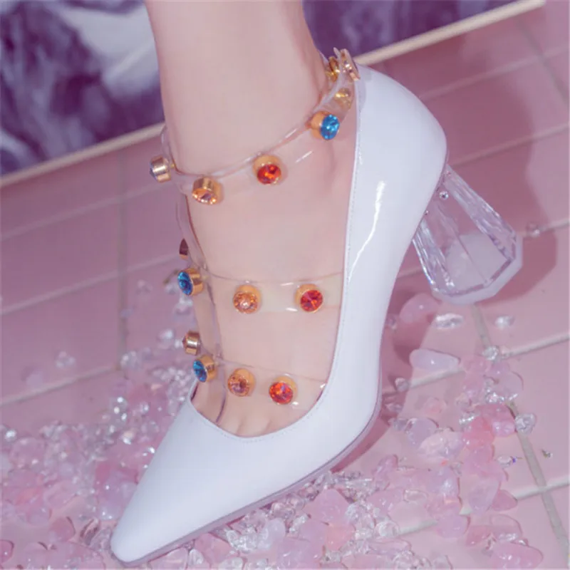 Новинка весенне-летние туфли на высоком каблуке с острым закрытым носком