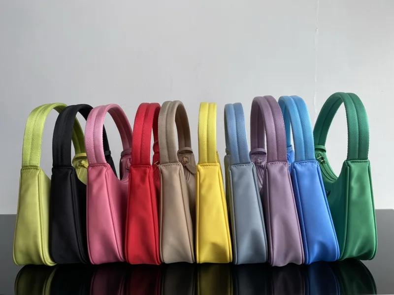

Luxury Designer Brand Fashion Multicolor Nylon Handbags Small Causal Daily Women Waterproof Armpit Bag High Quality P4