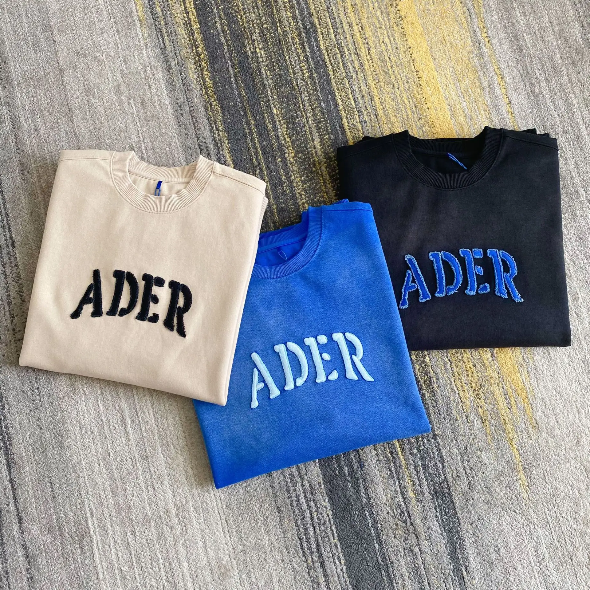 

Denim Patch Washed Raw Edge Embroidery Letters Tie-Dye O-neck Sweatshirt Men Women Hoodie Error Pullover Couple Outfit