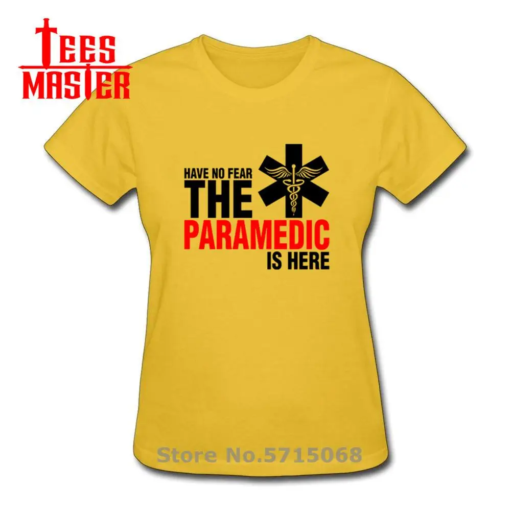 Летняя мужская футболка с надписью не боится что здесь находится фонарик новые