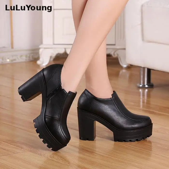 Женские ботильоны на платформе и толстом высоком каблуке черные | Обувь