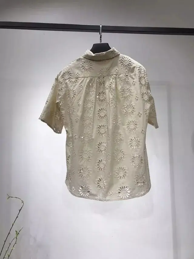

Women Shirts 2019 Summer New Style Hollow Daisy Embroidered Shirt