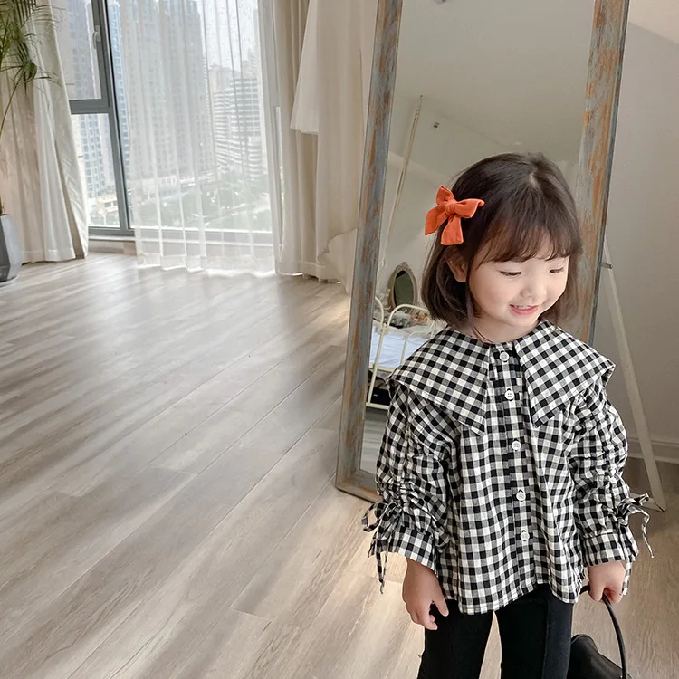 Модные рубашки в клетку с отложным воротником для девочек на раннюю осень