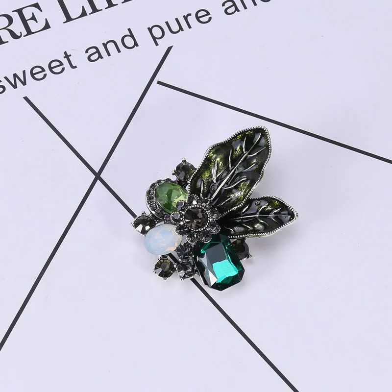 Брошь женская в форме листьев золотистая желтая зеленая блестящая ретро-стиле 2020