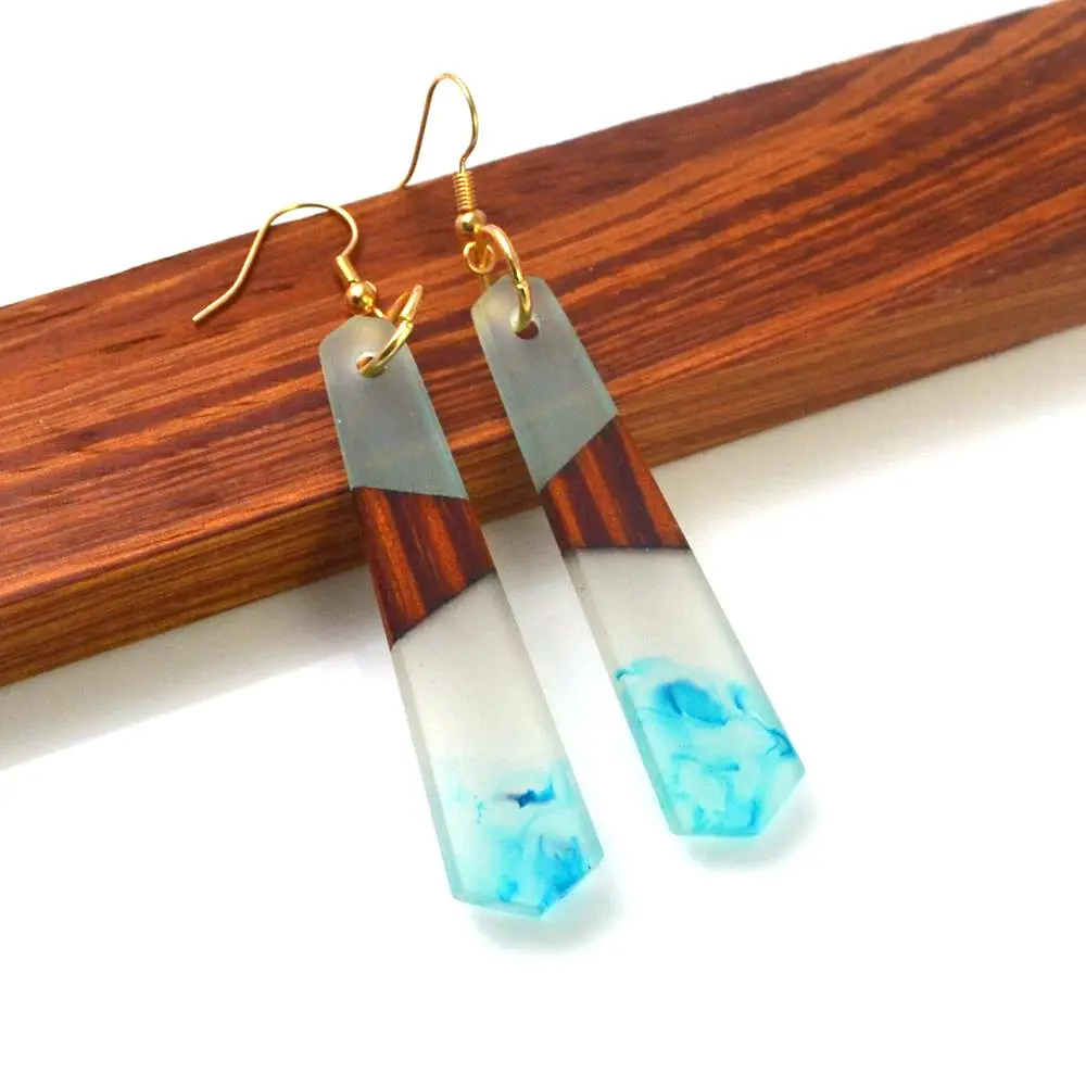 Женские серьги винтажные деревянные из смолы модные ювелирные с узором подарок