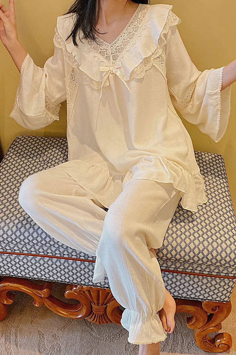 

2021 New Pajamas Two-Piece Set Princess Style Sweet V-neck Bow Home Wear Spring Long Sleeve Lace Stitching Cute Sleepwear Women