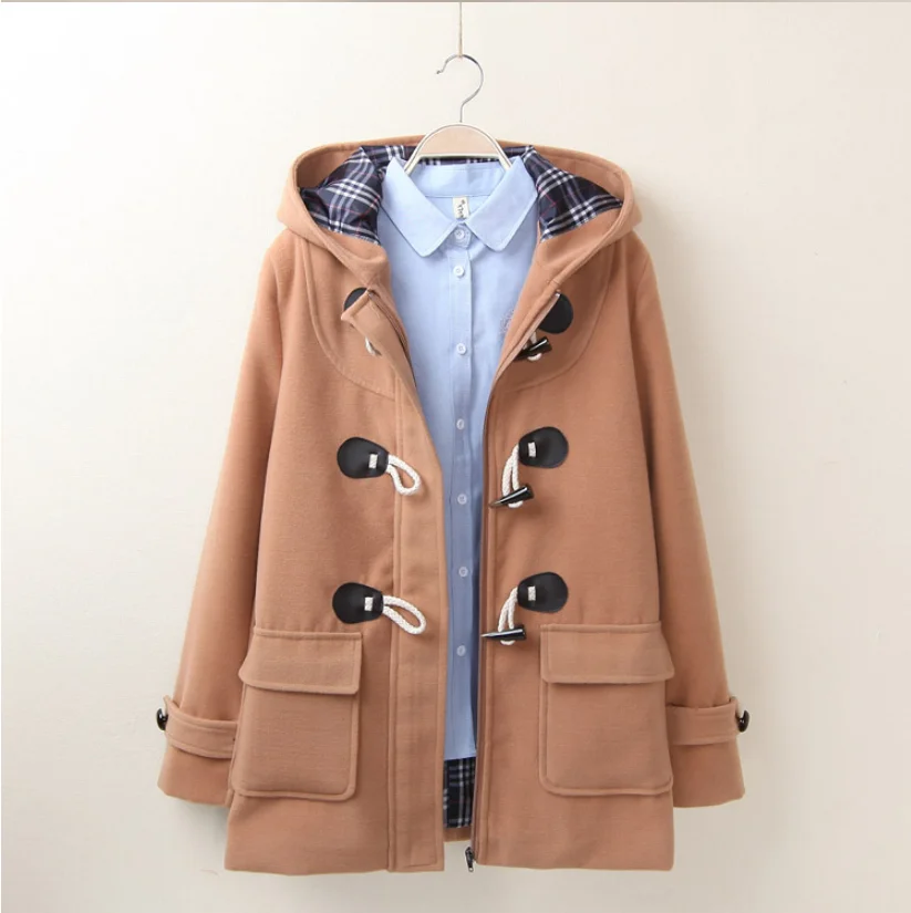 Длинное пальто с отложным воротником и пуговица из рога капюшон шерстяное