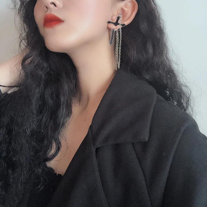 Женские многослойные серьги-подвески готические панк-сережки с цепочкой 1 шт.
