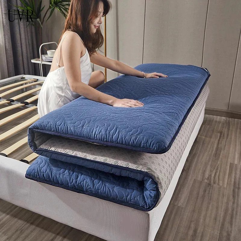 UVR Beautiful Tatami Floor Mat Pure Color Mattress Matte Quilted Practical Bed Soft Foldable | Мебель