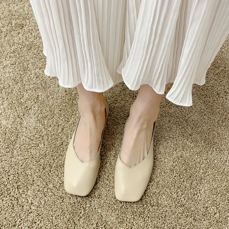 Новые весенние туфли женские популярные летние в стиле ретро Женская обувь для