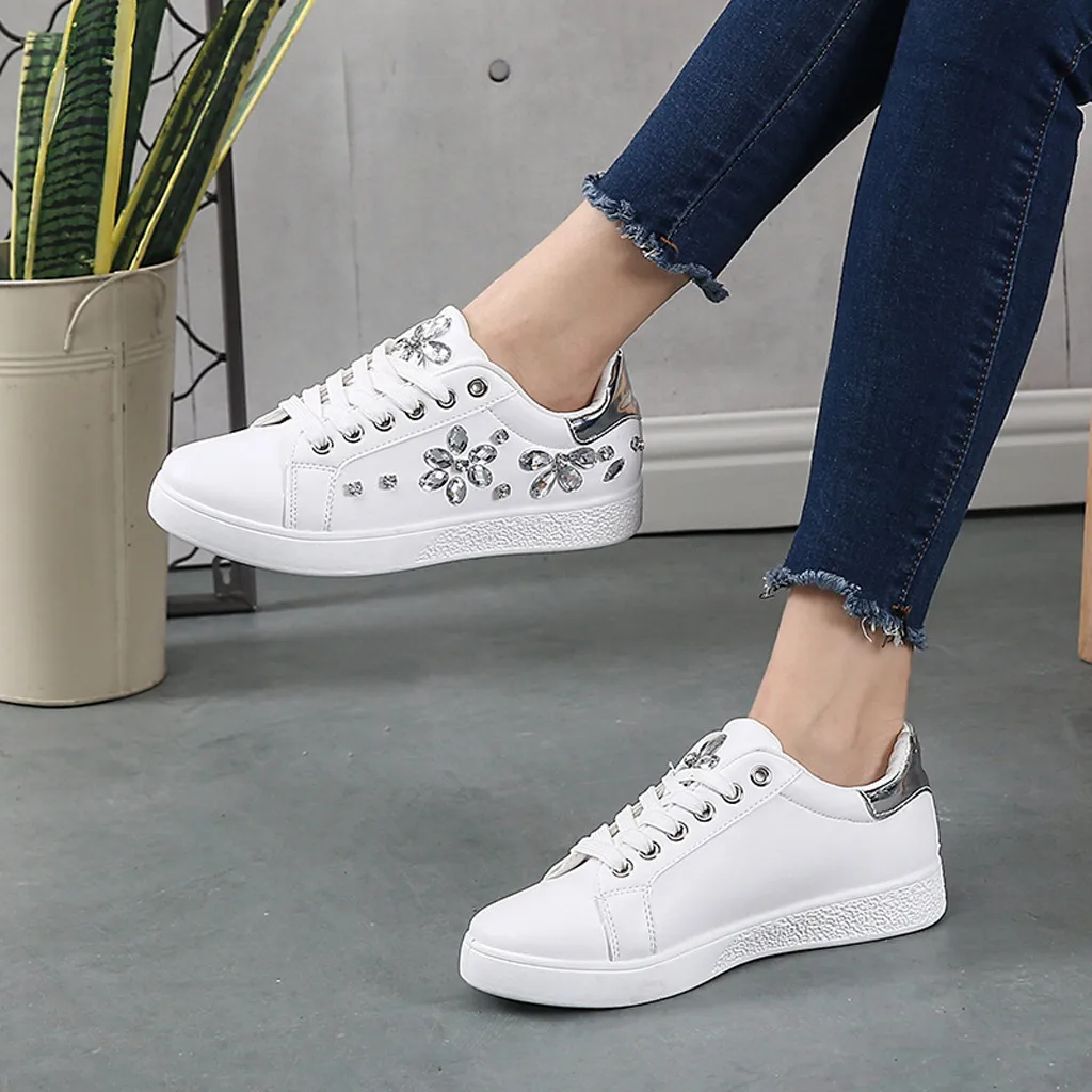 Женские дышащие кроссовки Белые Повседневные из искусственной кожи на плоской