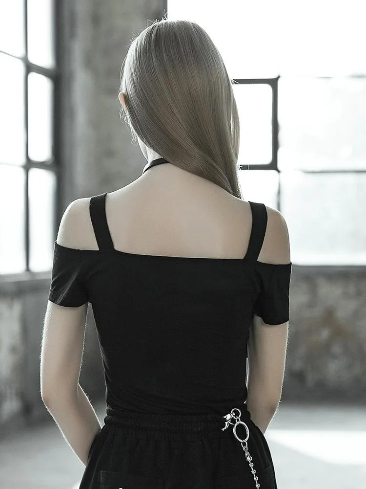 Женская футболка в стиле панк черная облегающая С плечиками Goth PT 374|Футболки| |