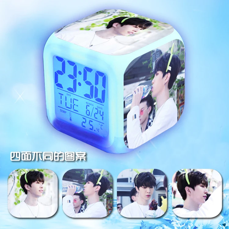 

Fan Chengcheng Chen Linong Wang Linkai Huang Minghao Cai Xukun Photo Surrounding Same Paragraph Mute Colorful Alarm Clock USB