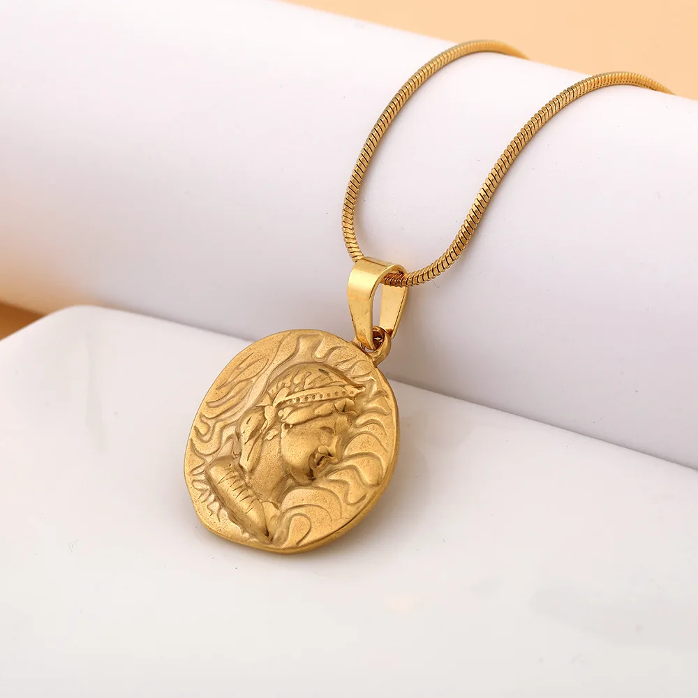 

316L Stainless Steel Titanium Steel Gold Plated Snake Bone Chain Retro Coin Portrait Embossed Pendant Simple Necklace No Fade