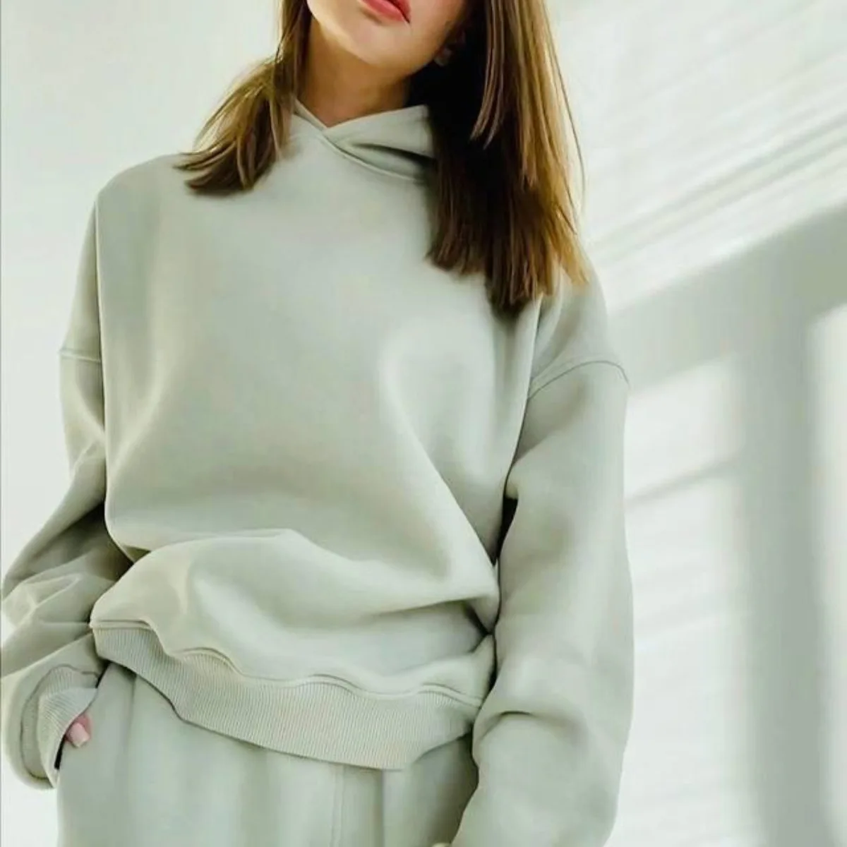 

Женский спортивный костюм, осенняя модная теплая толстовка с капюшоном, свитшоты из двух предметов, однотонные повседневные пуловеры с кап...