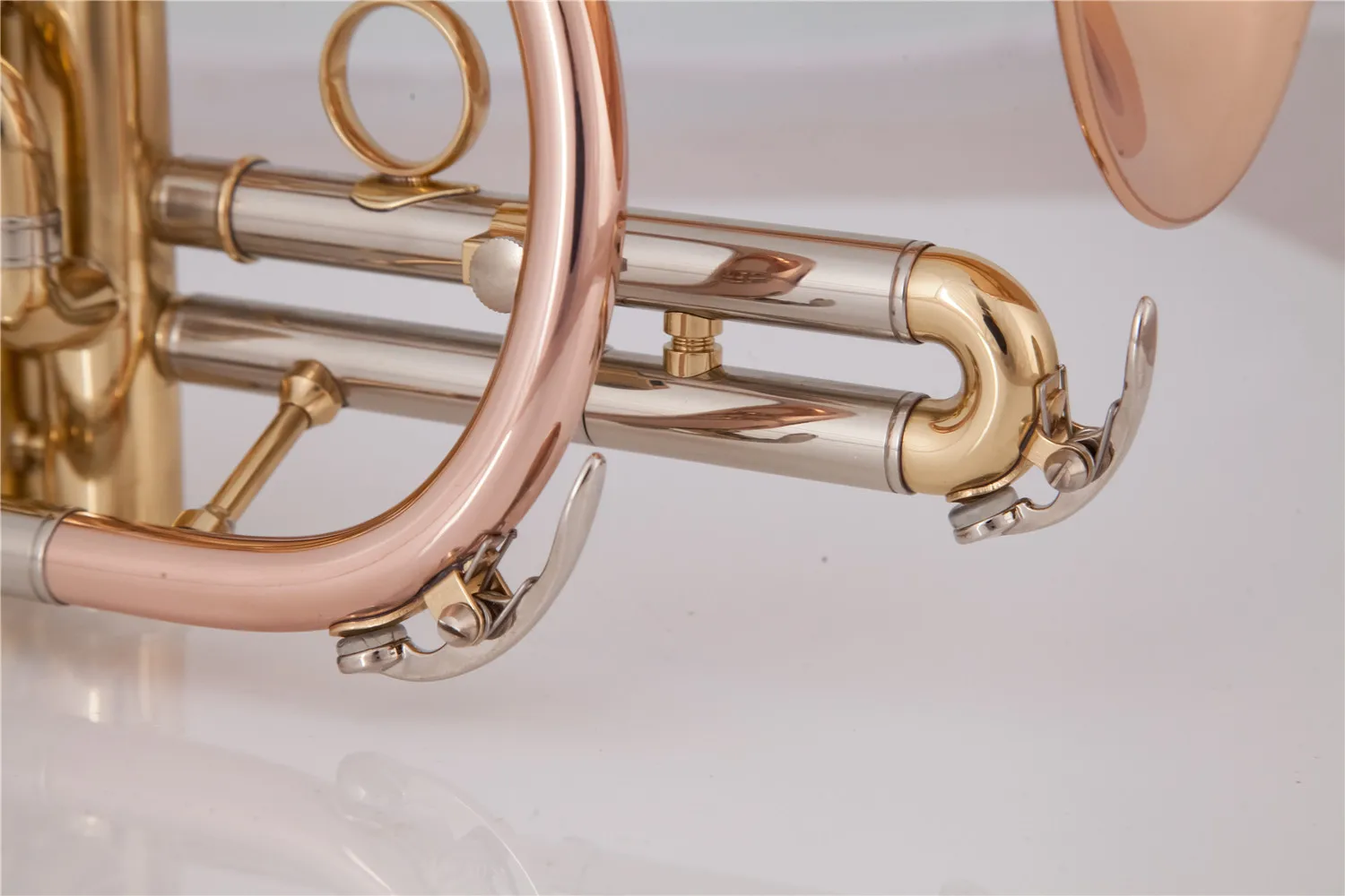 Профессиональная фосфористая медная труба Bach Bb Cornet с чехлом для переноски