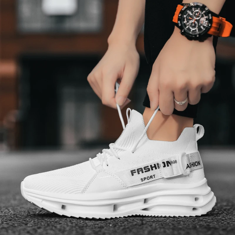

2021 Men's Sports Shoes Large Size Light Mesh Breathable Running Shoes Side Buckle Design Increasing Platform Fashion Sneakers