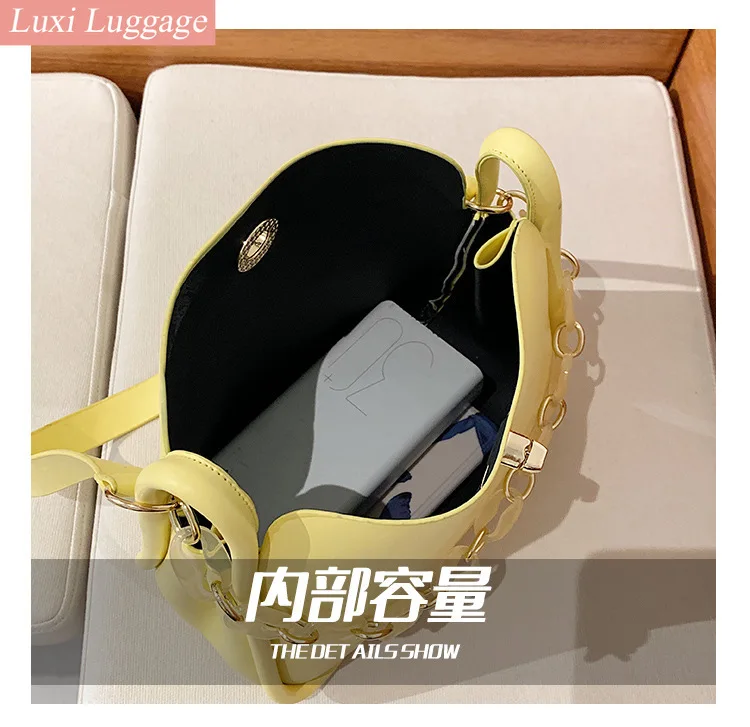 

Women's Handbags