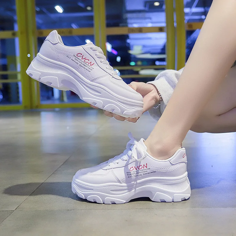 

2020 New Casual Shoes Woman Chunky Sneakers Flats Lace Up Thick Bottom Platform Women Shoes Students Solid Leather Sneakers