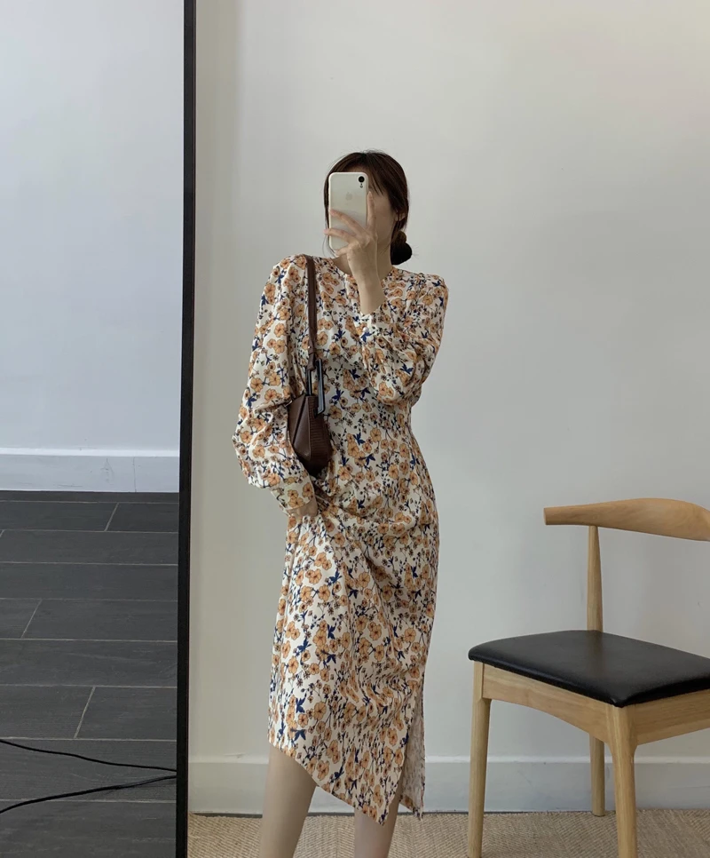 Винтажное платье трапециевидной формы с цветочным принтом и расклешенными