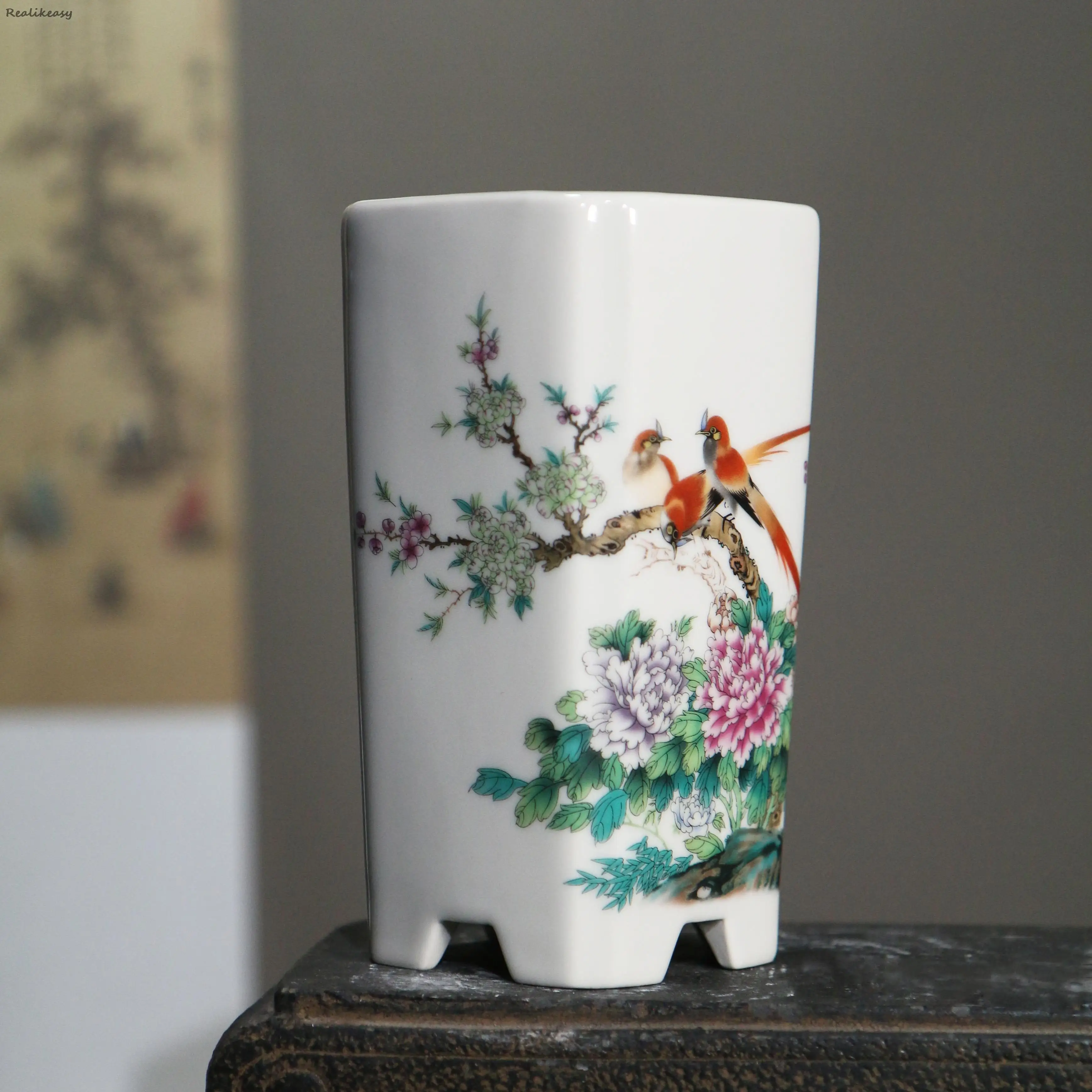 Керамические цветочные горшки