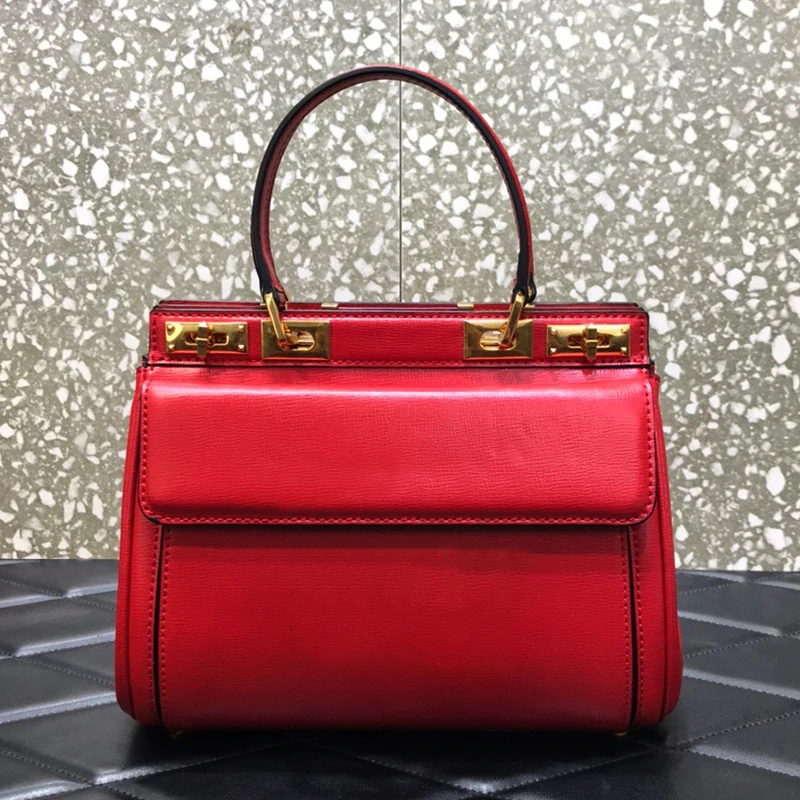 

Famous Designer Casual Women Bags New Style Luxury Leather Handbags Lady New Fashion Rivet Shoulder Bag