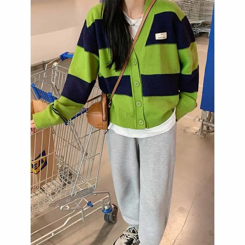

Women Sweet Knitted Sweater Coat Female High Street Korean Loose Sweater Autumn Casual Striped Patchwork Sweater Cardigan 2021