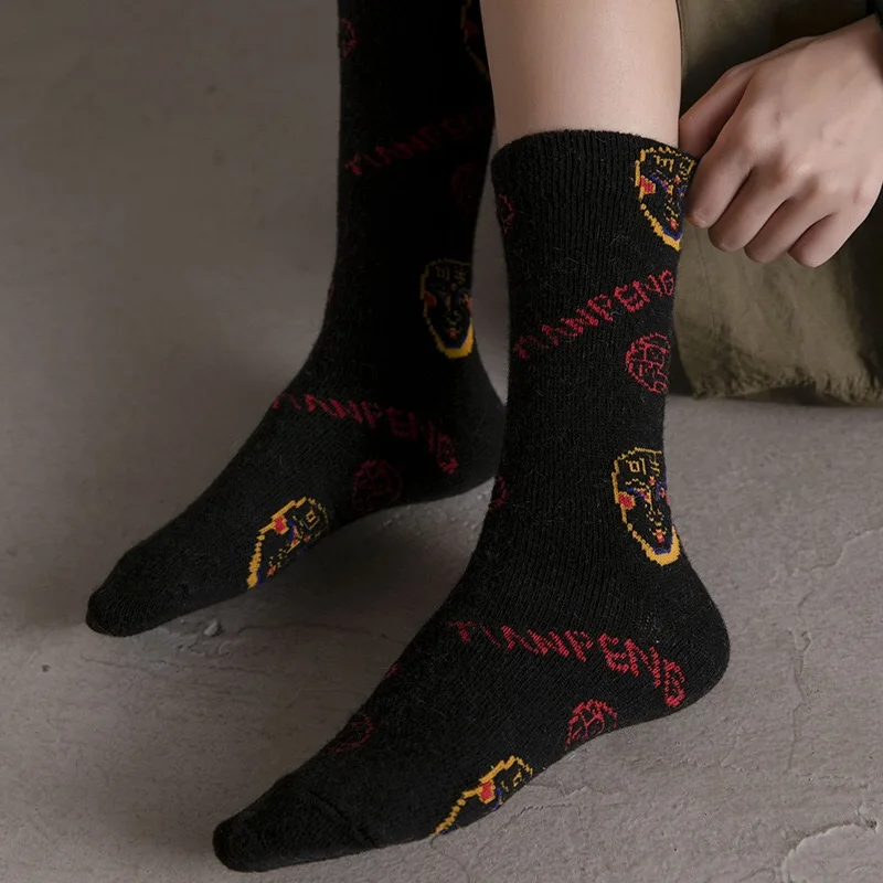 Милые хлопковые носки для женщин с рисунком лица вышивкой удобные дышащие