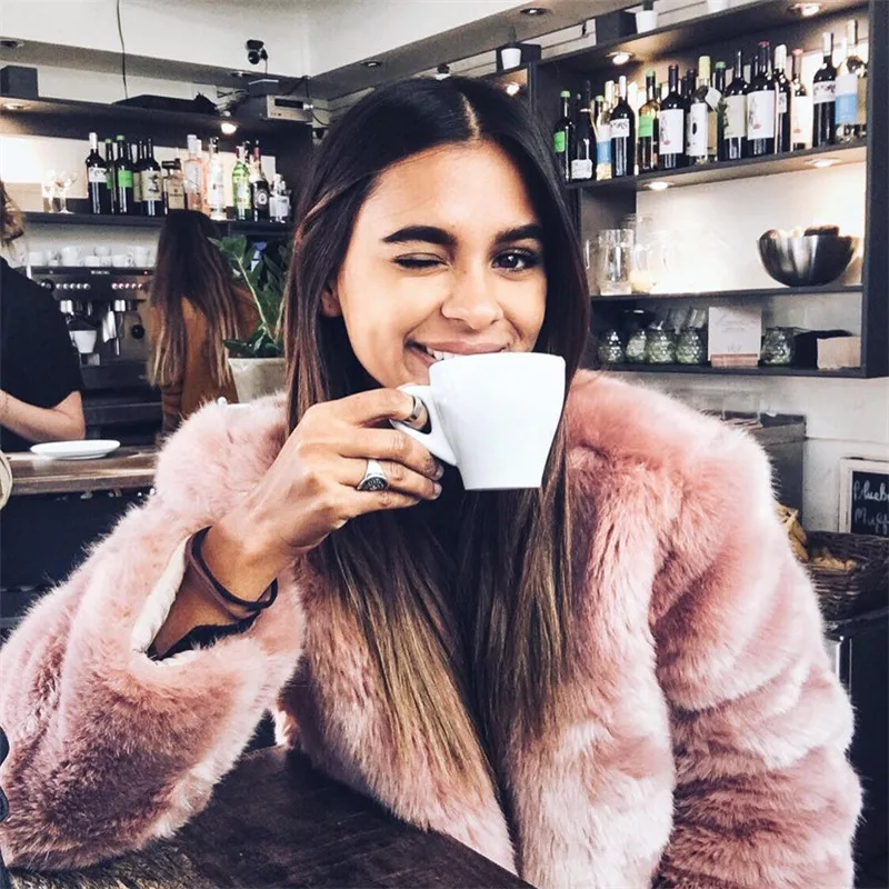 Faux Fur Women Jacket Winter New Fashion High Quality Thickened Warm Solid Color Short Elegant Leather Coat V-Neck Overcoat 2022