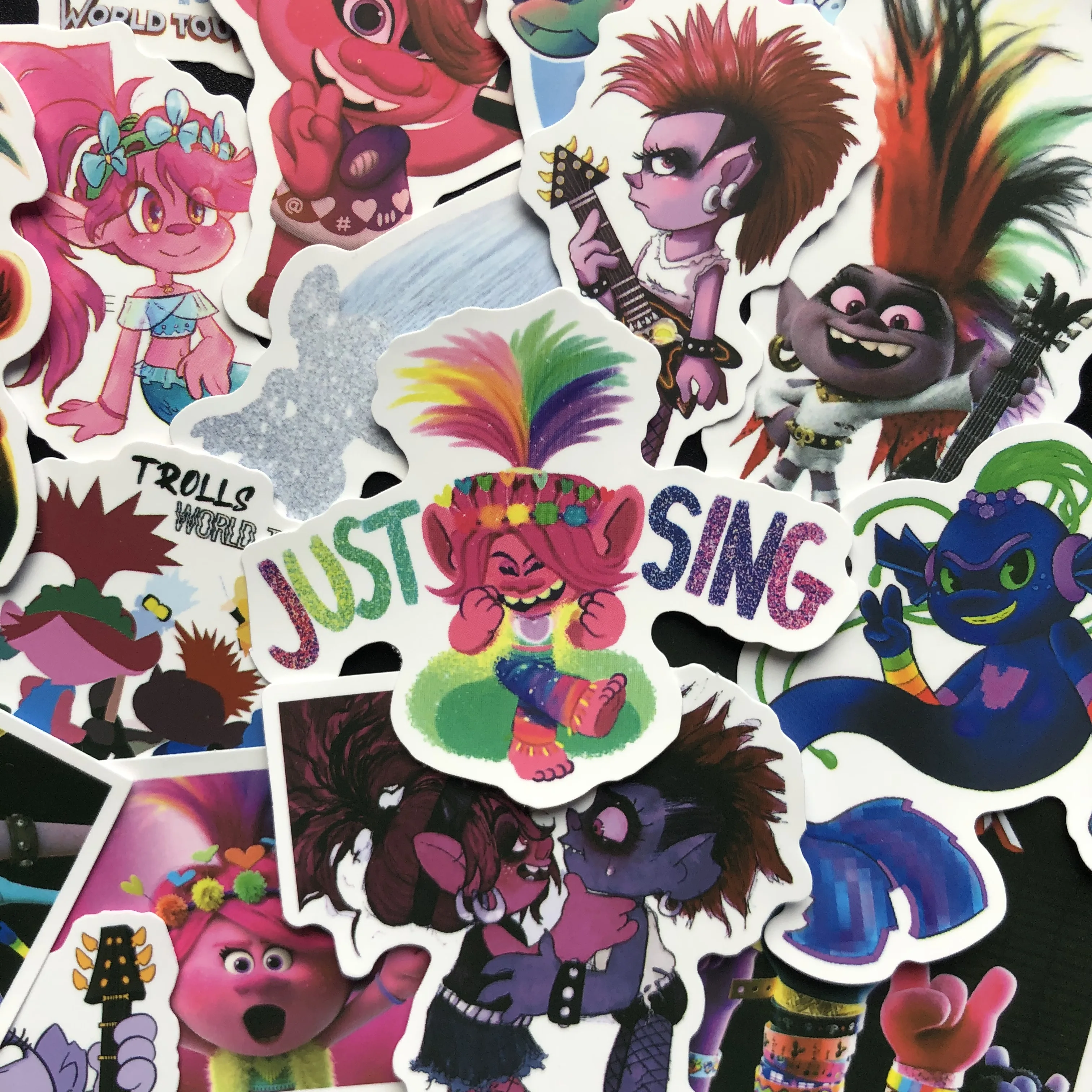 Pegatinas impermeables de Trolls de dibujos animados, funda de equipaje de guitarra, pegatinas de coche, pegatinas 3D bonitas de colecci&oacute;n de recortes, 50 Uds.-4