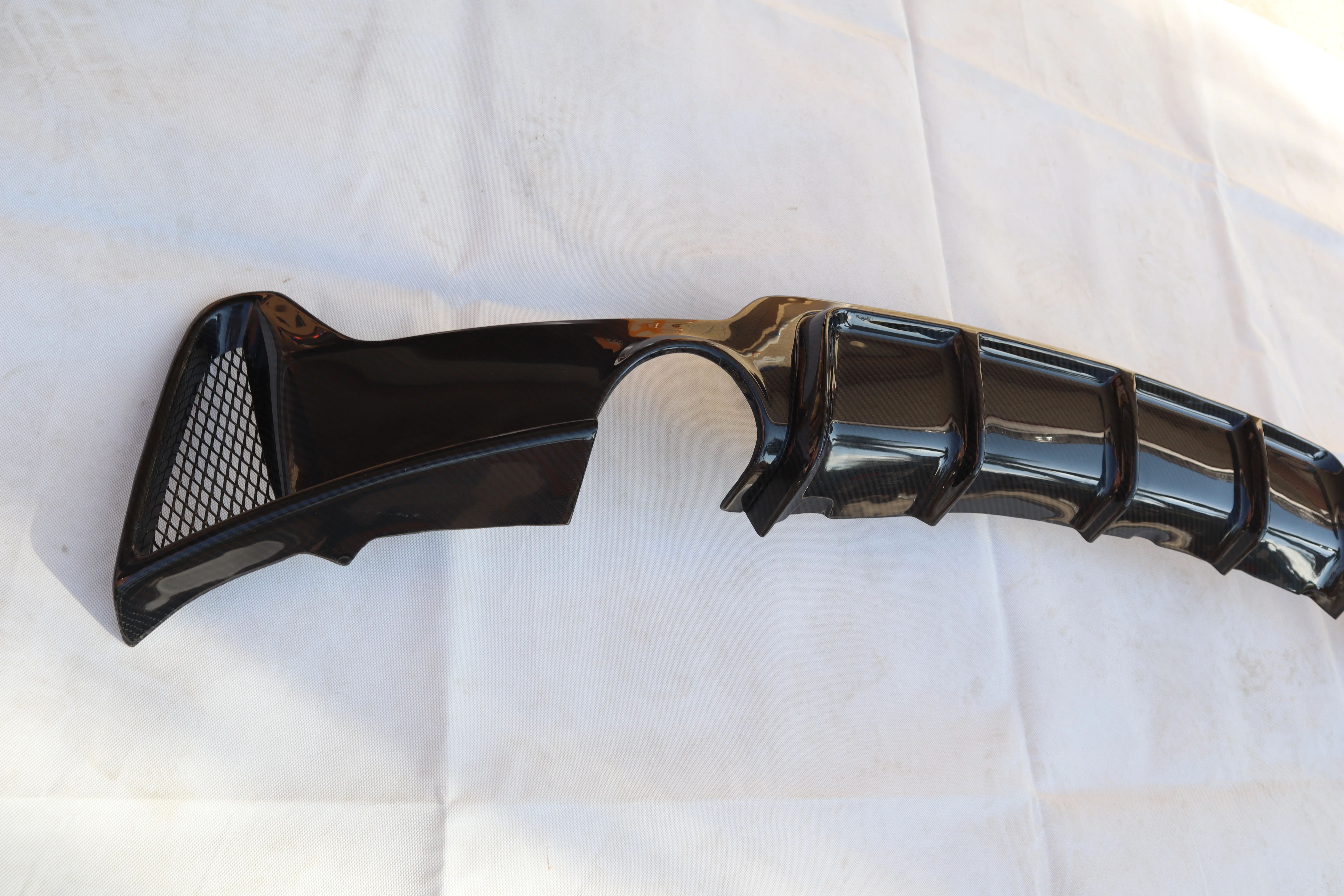 

Fits 14-17 4 Series F32 F33 F36 M Sport MP Style Rear Diffuser Carbon Fiber