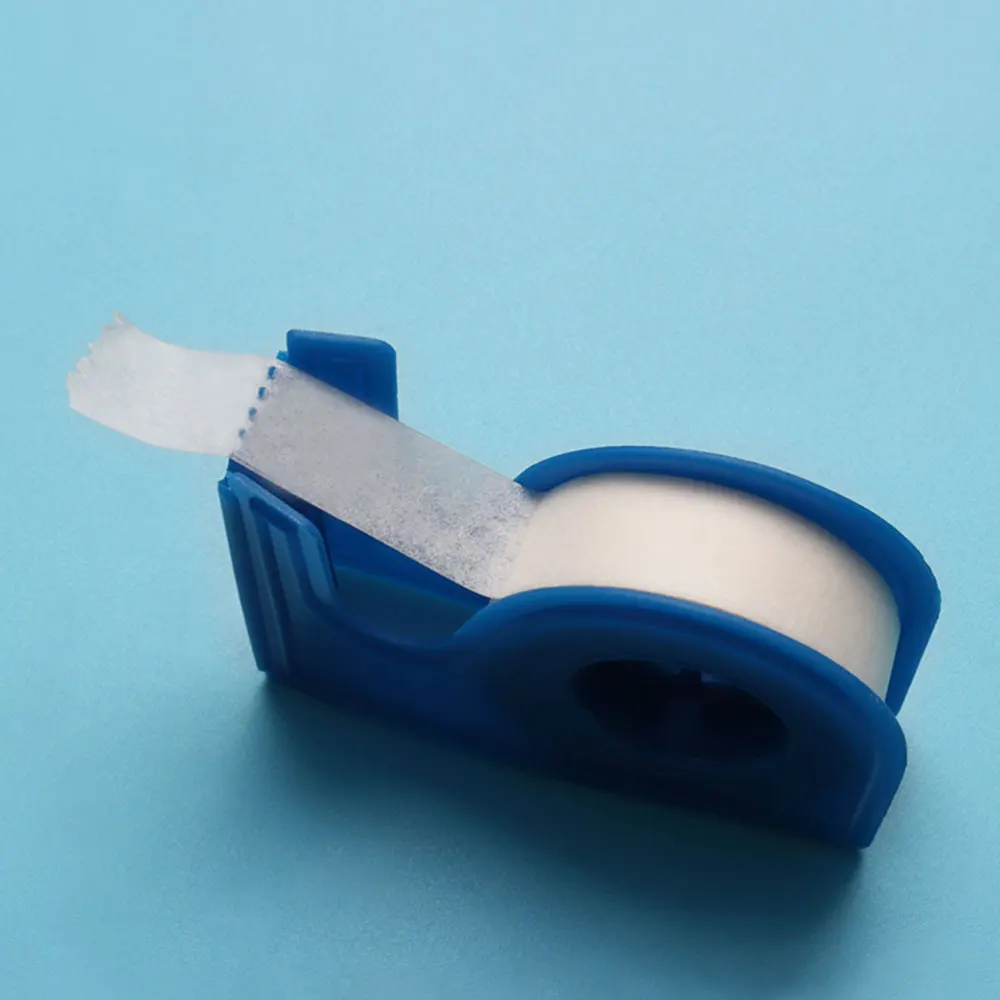 

7pcs Graft Eyelash Tapes Eyelash Isolation Patches with Eyelash Tapes Cutter