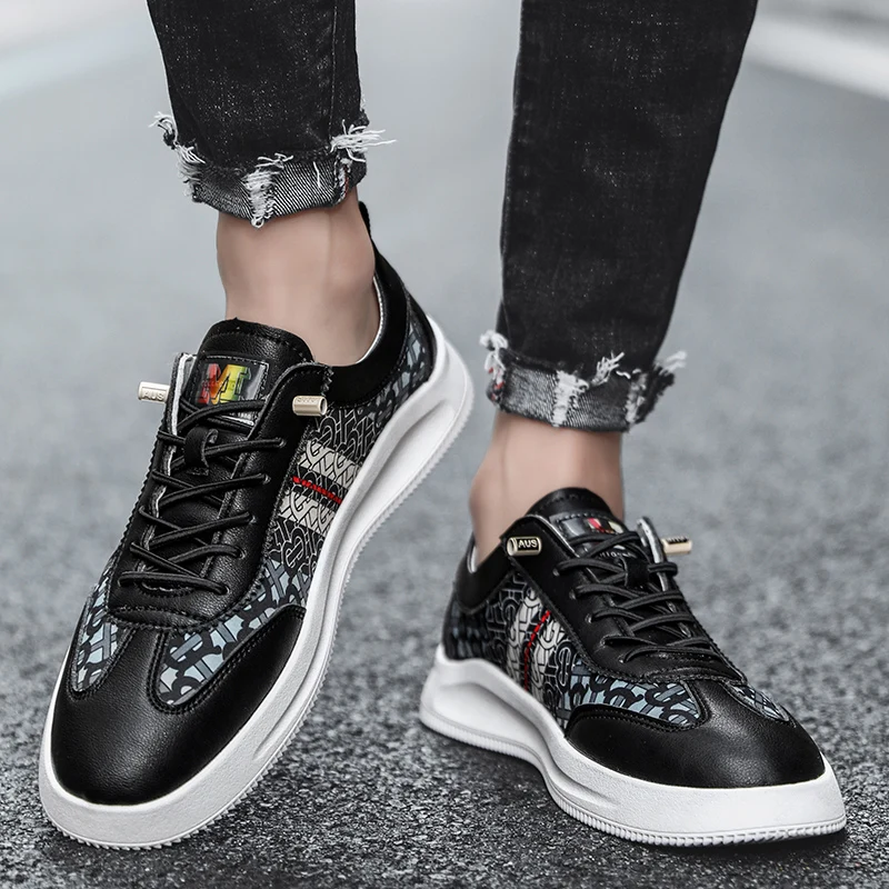

new Men's sports shoes spring and autumn casual flat sports shoes men's new fashion comfortable white vulcanized platform shoes