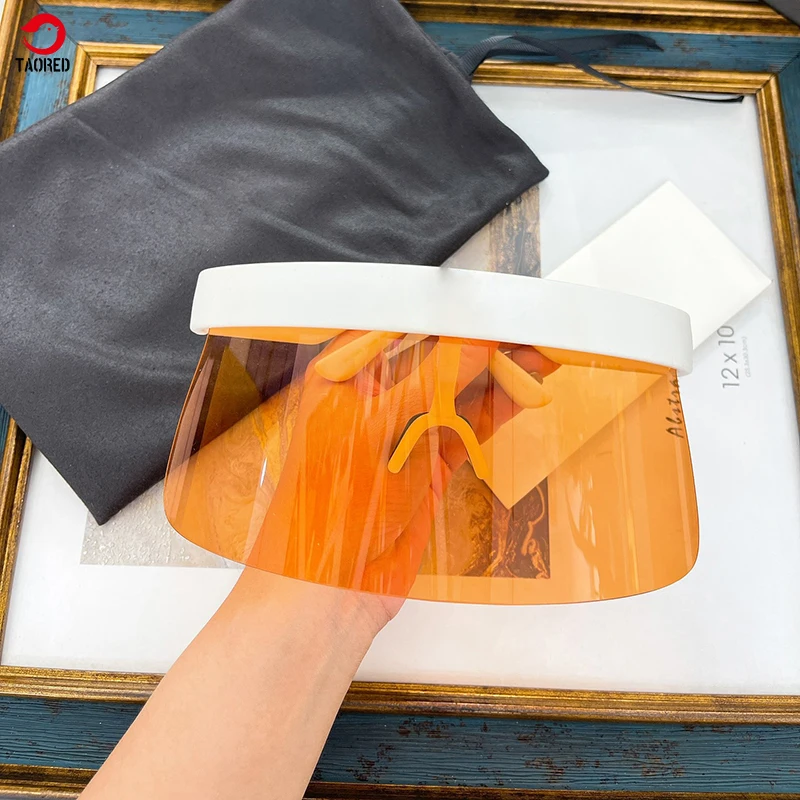 

Женские солнцезащитные очки, роскошные Брендовые очки в итальянском стиле, шапка оверсайз, солнцезащитные очки с большой маской, дизайнерс...