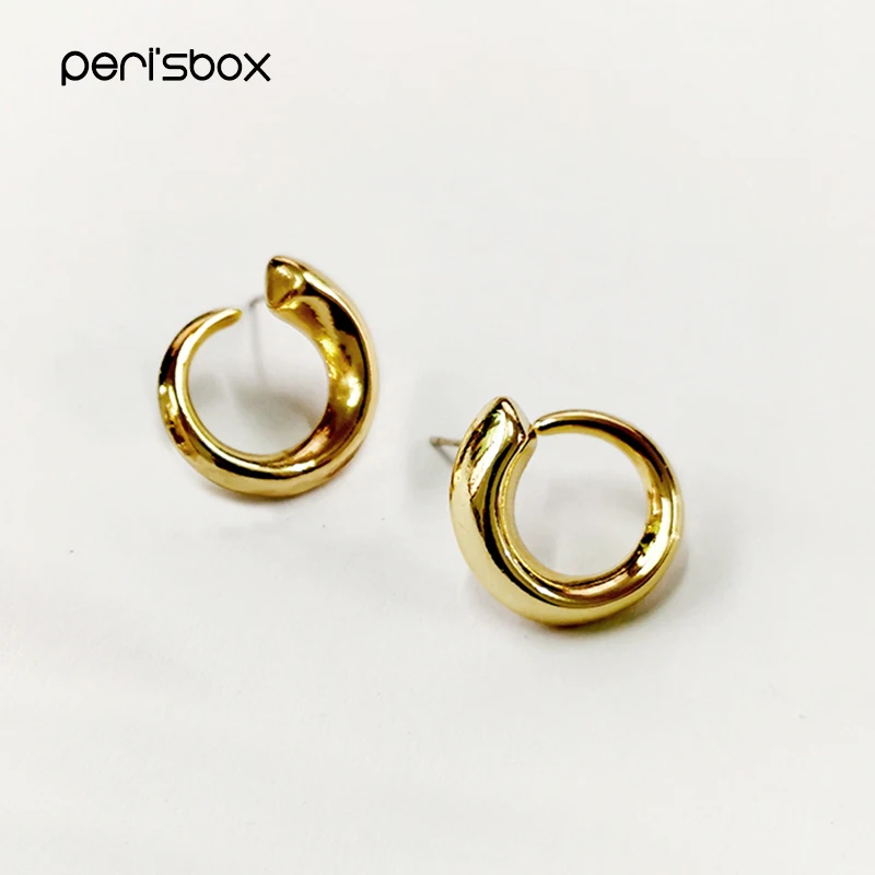Серьги гвоздики Peri'sBox из твердого золота с постепенными кругами для женщин