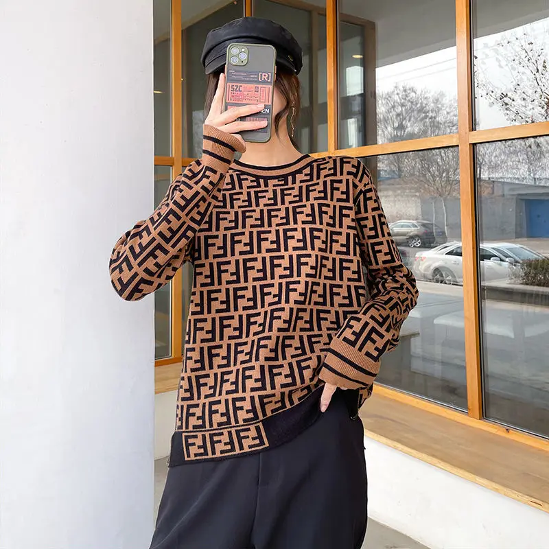 

2021 spring and autumn new letter full flower color matching round neck Pullover casual sweater knitwear backing women's fash