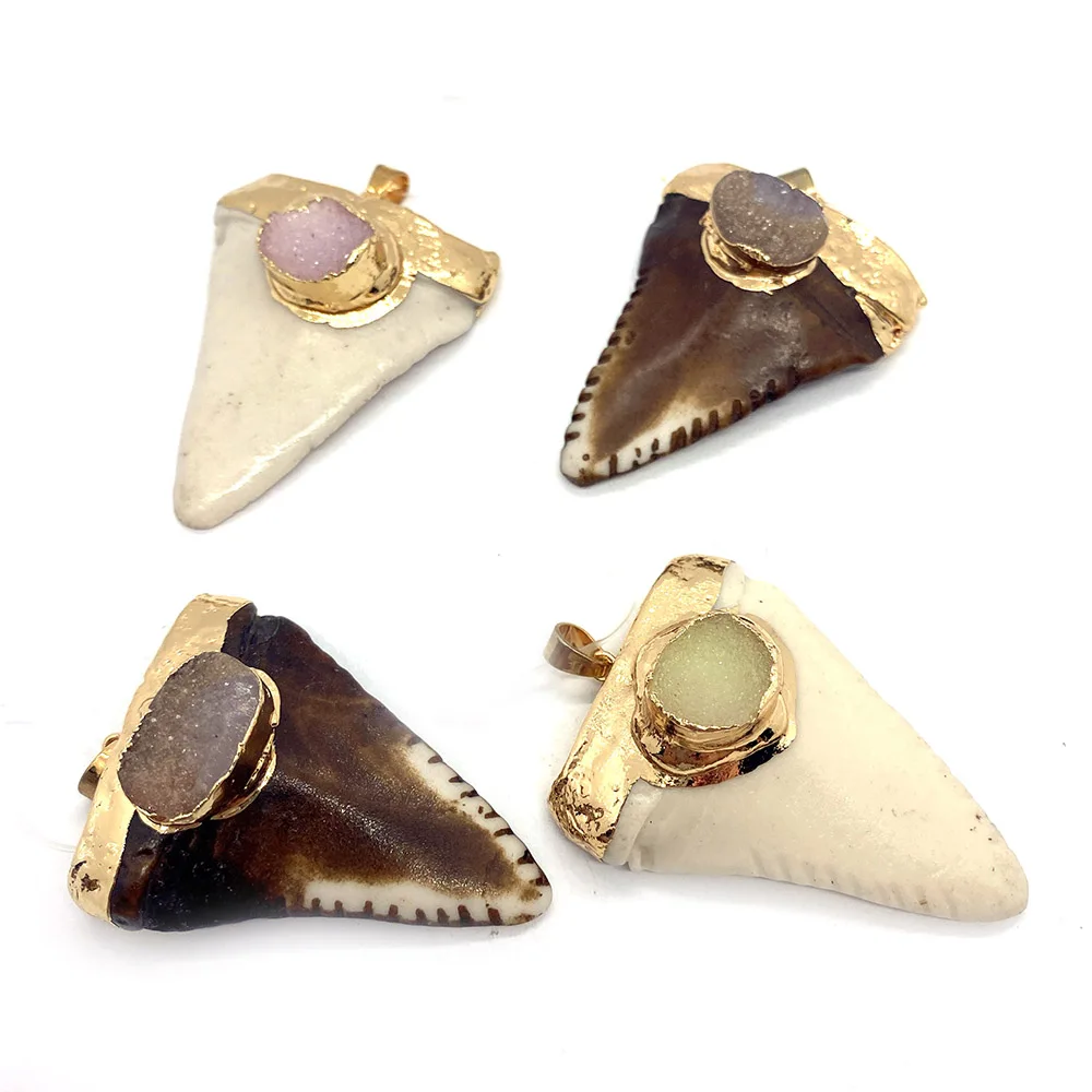 

1pcs Acrylic Pendant Necklace Natural Stone Crystal Brown Triangle DIY Making Necklace Earrings Accessories Charm Crafts Pendant