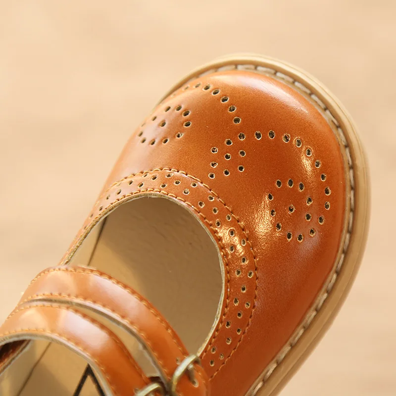 Новинка 2020 кожаные повседневные туфли для маленьких девочек весна-лето на